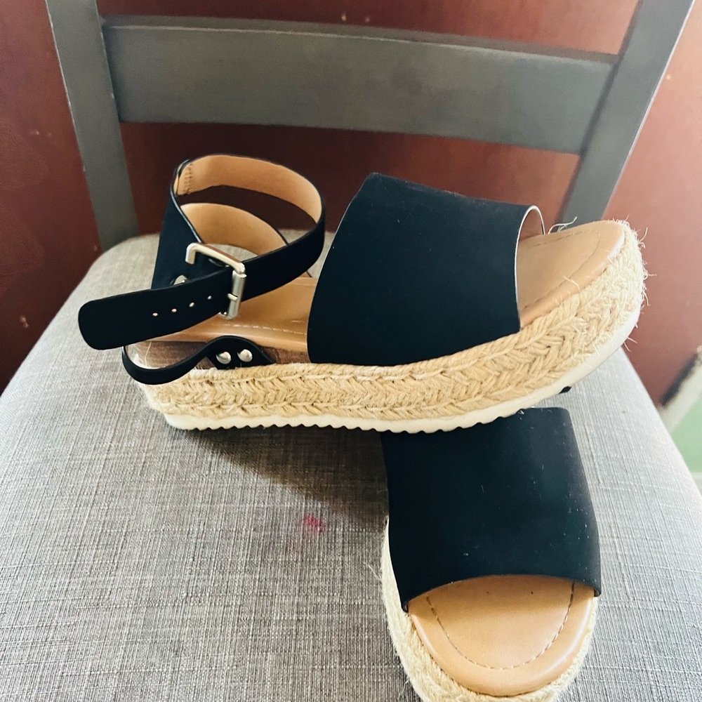 Black espadrilles